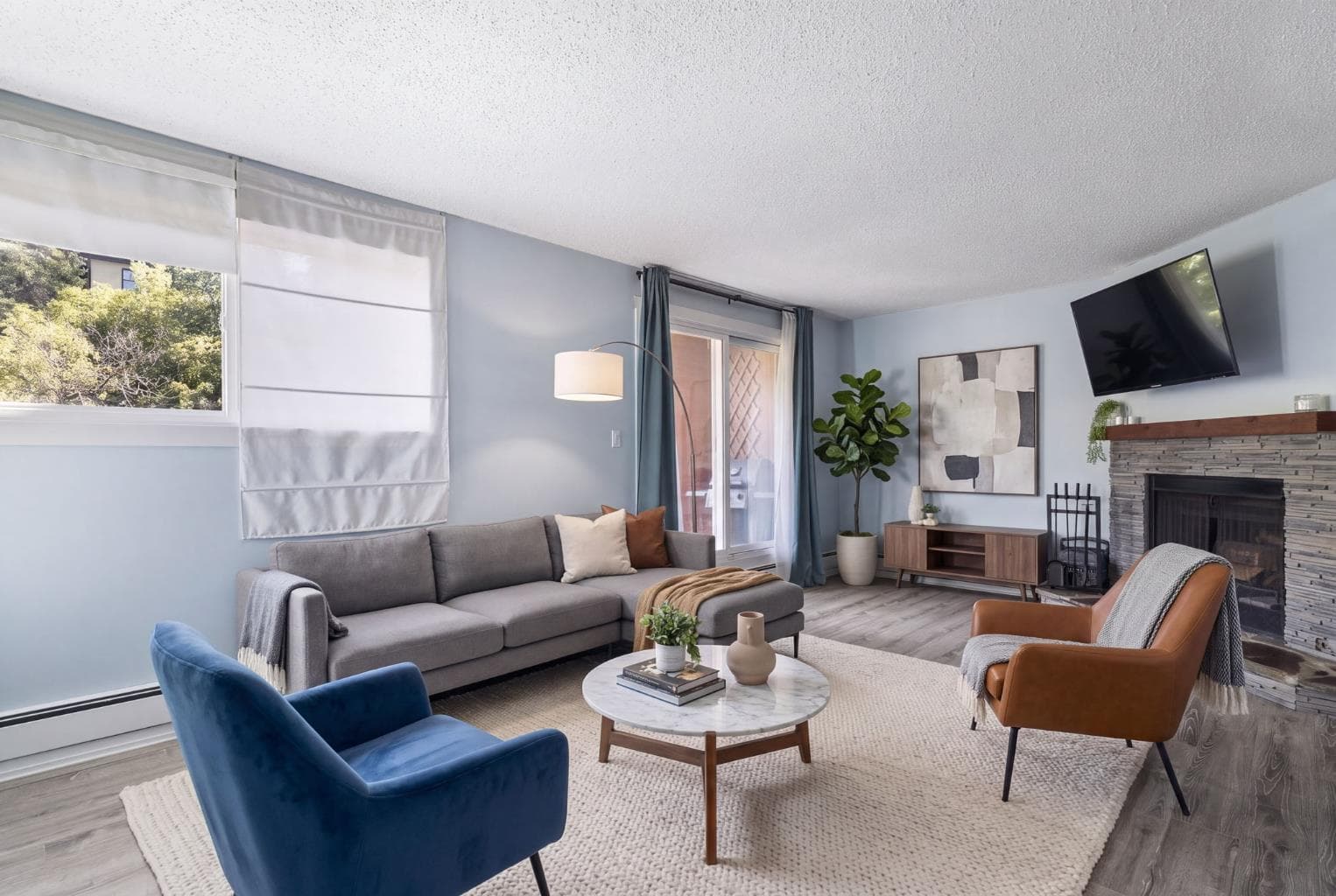 4, 930 Royal Avenue SW