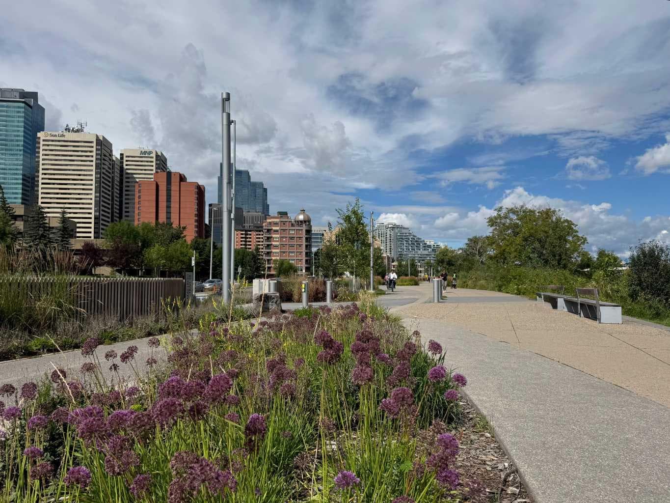 371, 333 Riverfront Avenue SE