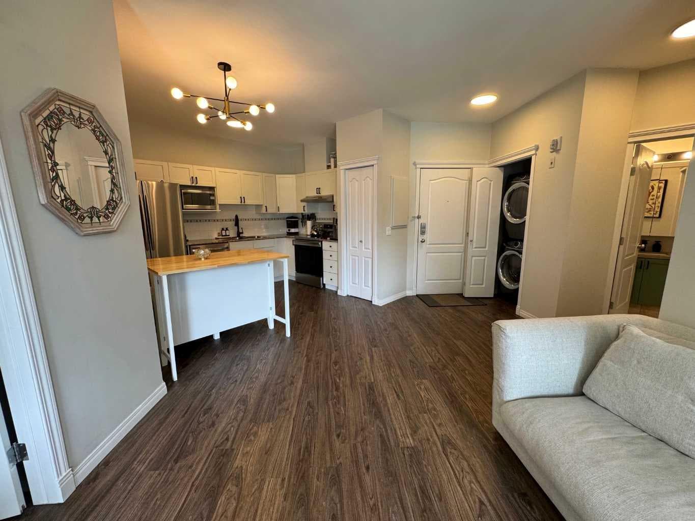 371, 333 Riverfront Avenue SE