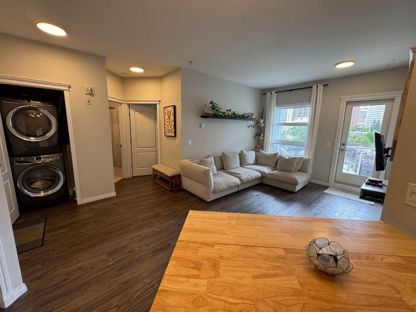 371, 333 Riverfront Avenue SE