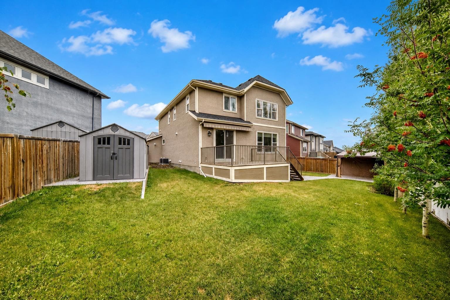 143 Stonemere Green 