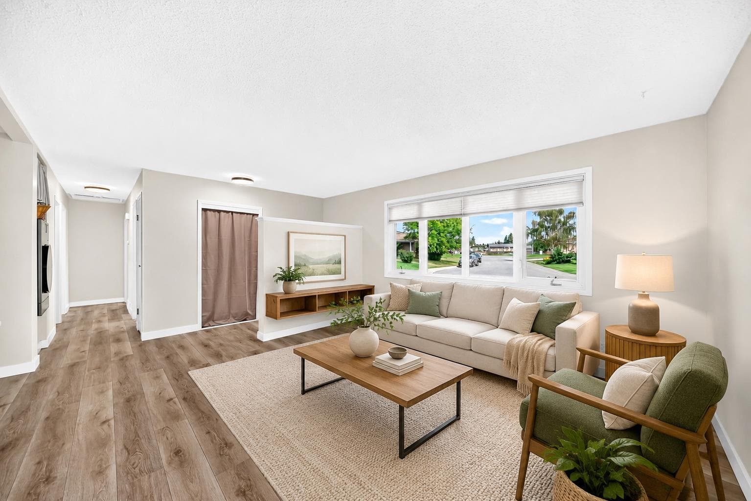 42 Rundlelawn Close NE