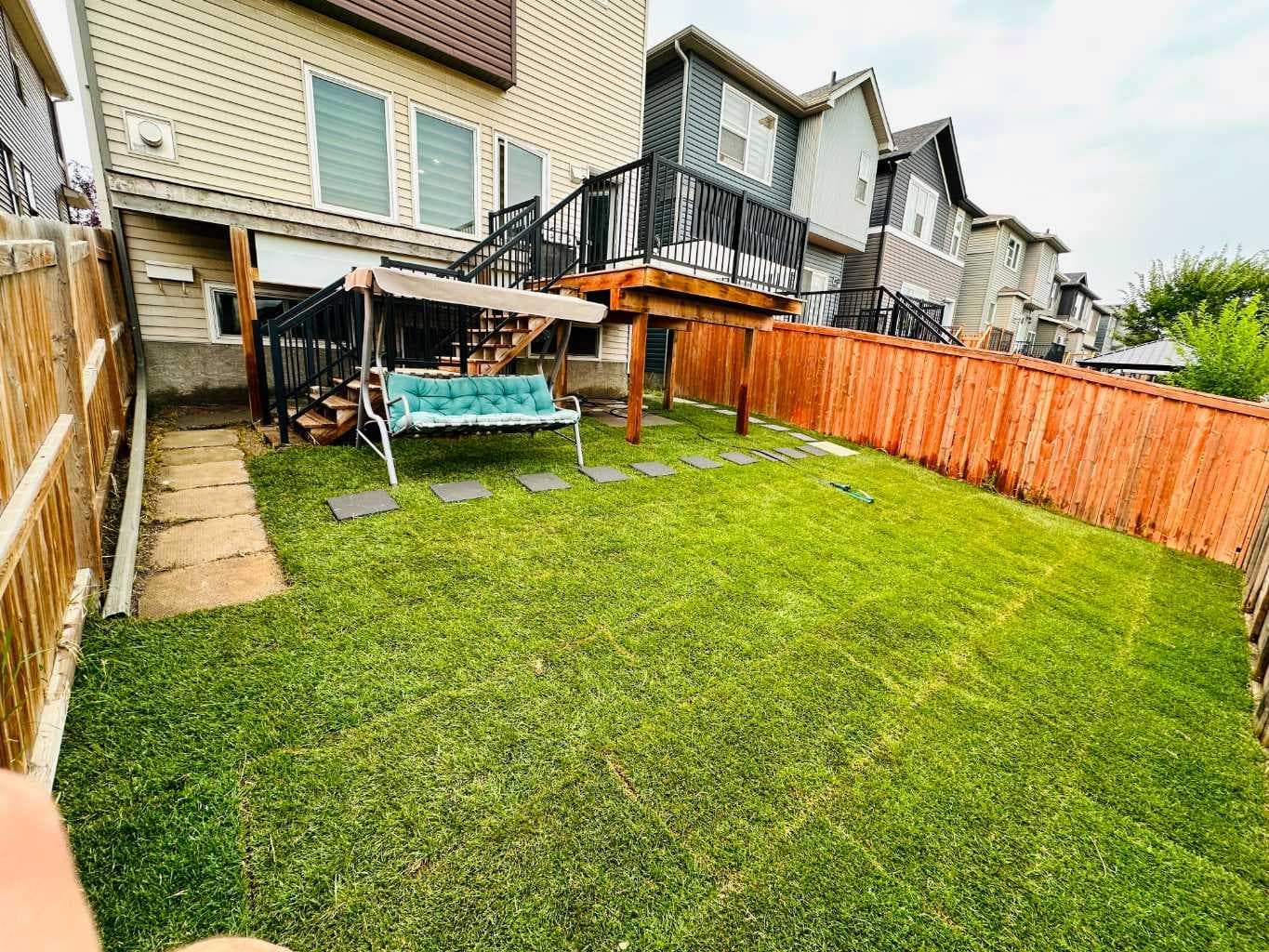 115 Savanna Parade NE