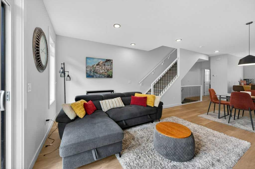 606, 550 Seton Circle SE
