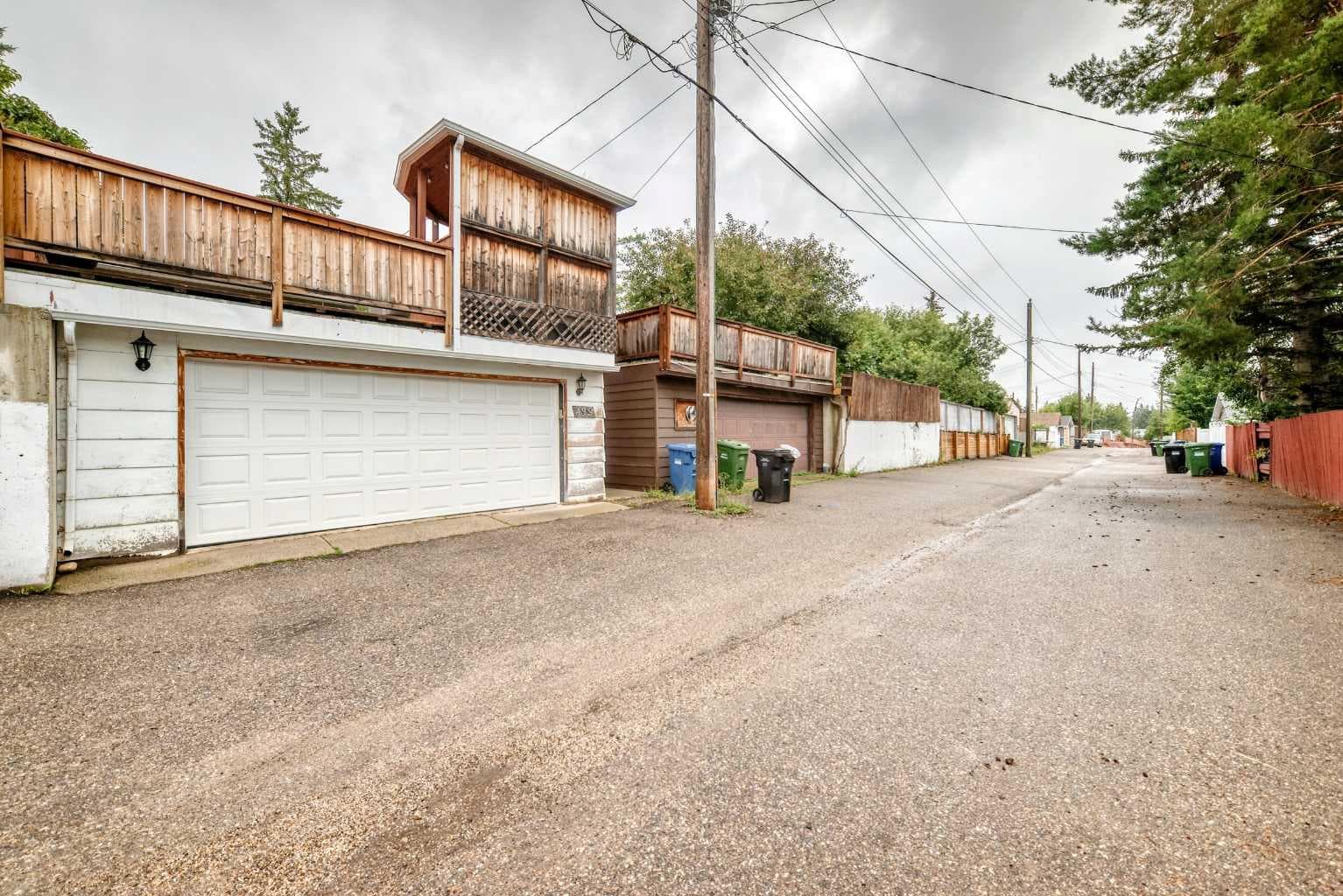 439 Queen Charlotte Drive SE