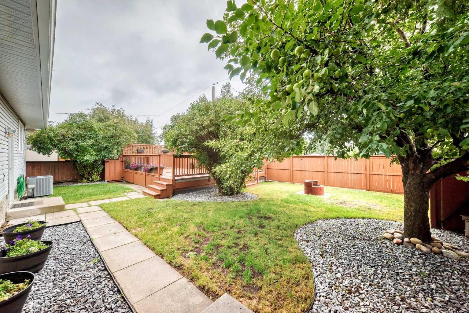 439 Queen Charlotte Drive SE