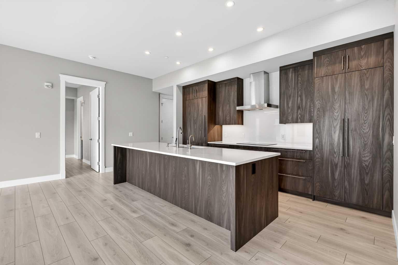 302, 275 Lebel Crescent NW