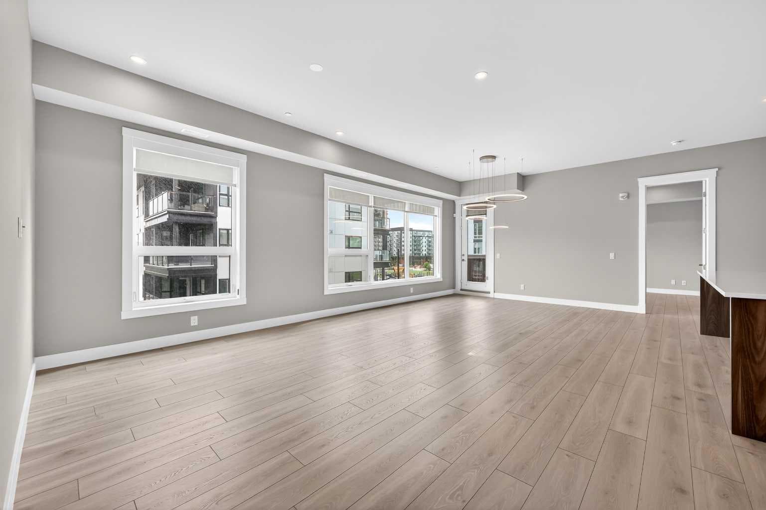 302, 275 Lebel Crescent NW