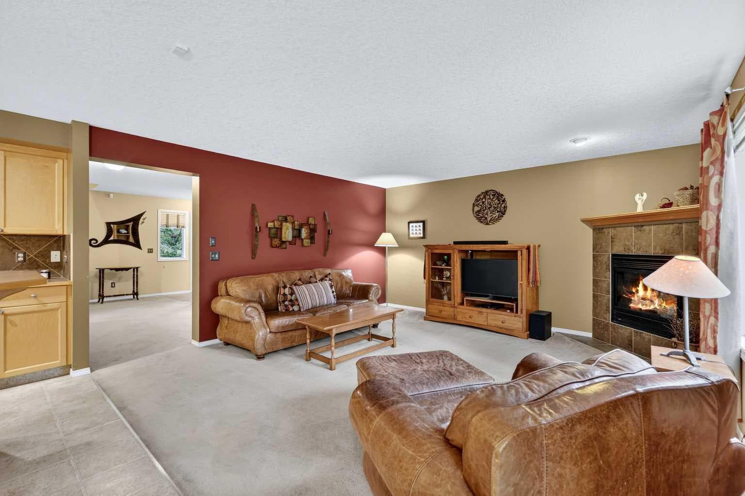 14 Evergreen Common SW