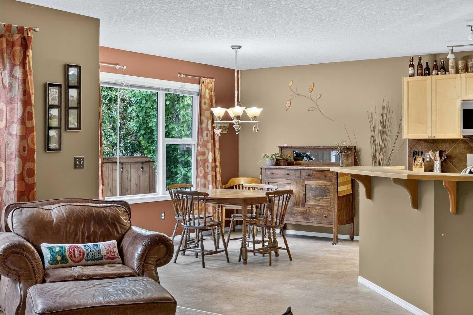 14 Evergreen Common SW