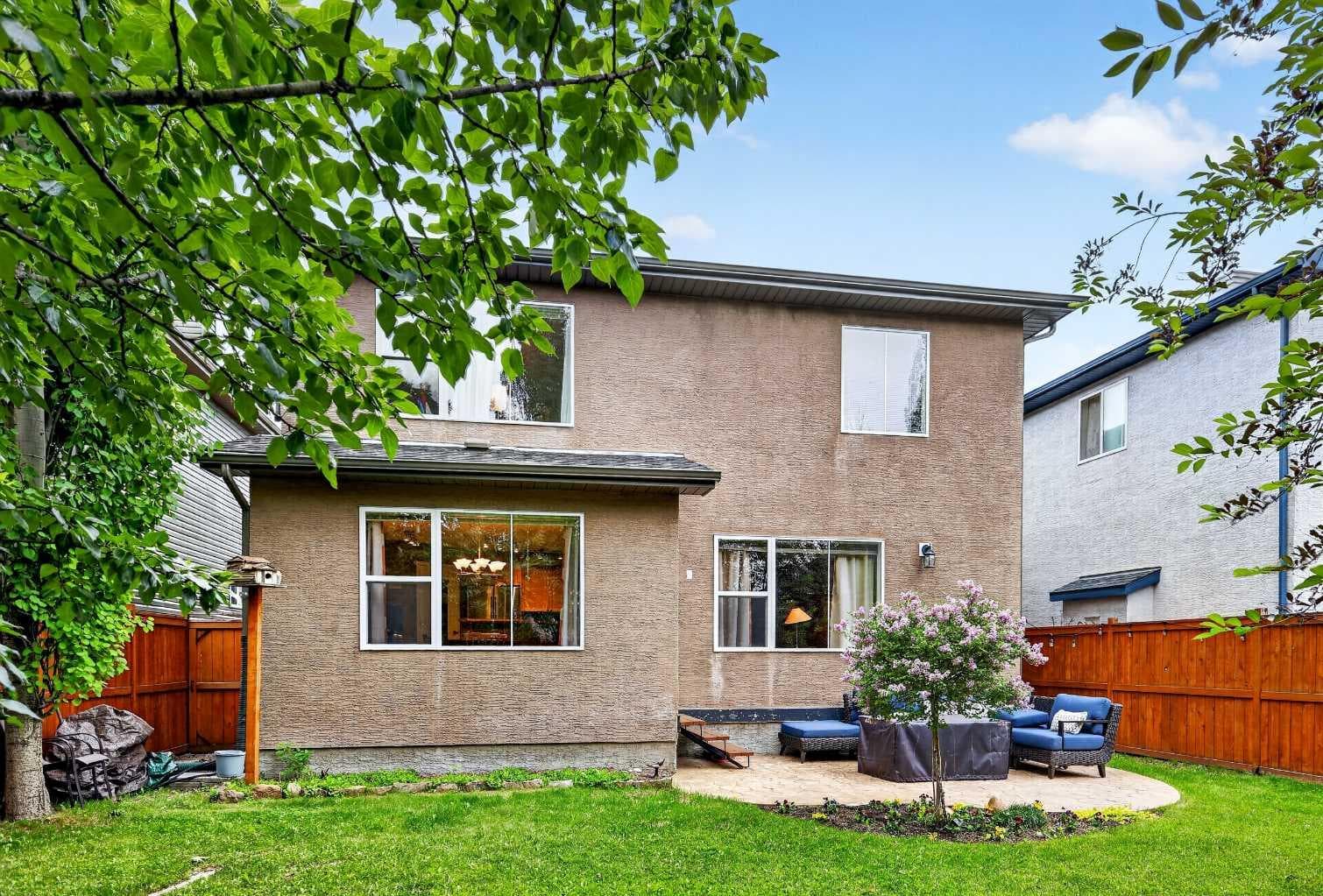 14 Evergreen Common SW