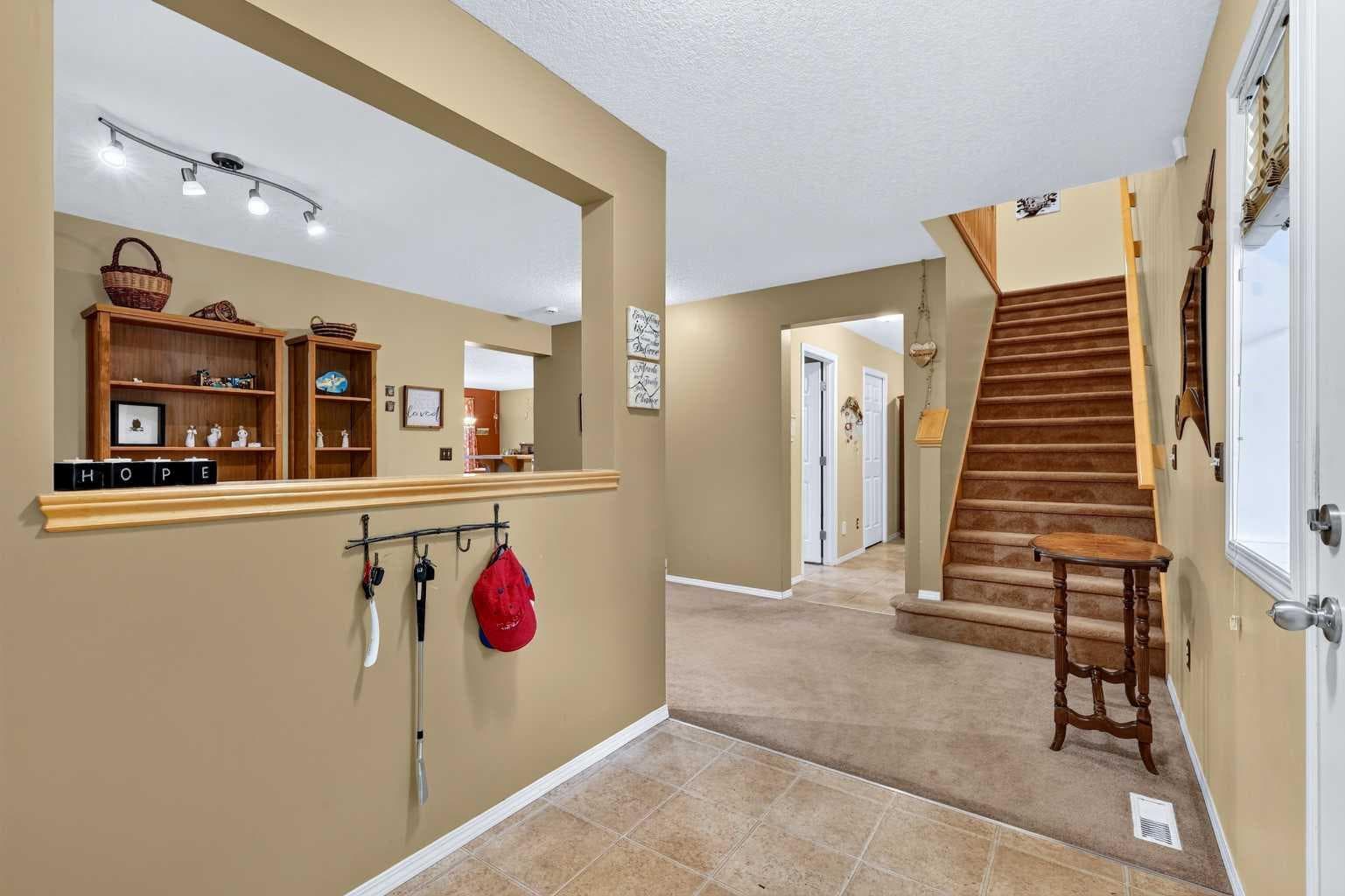 14 Evergreen Common SW