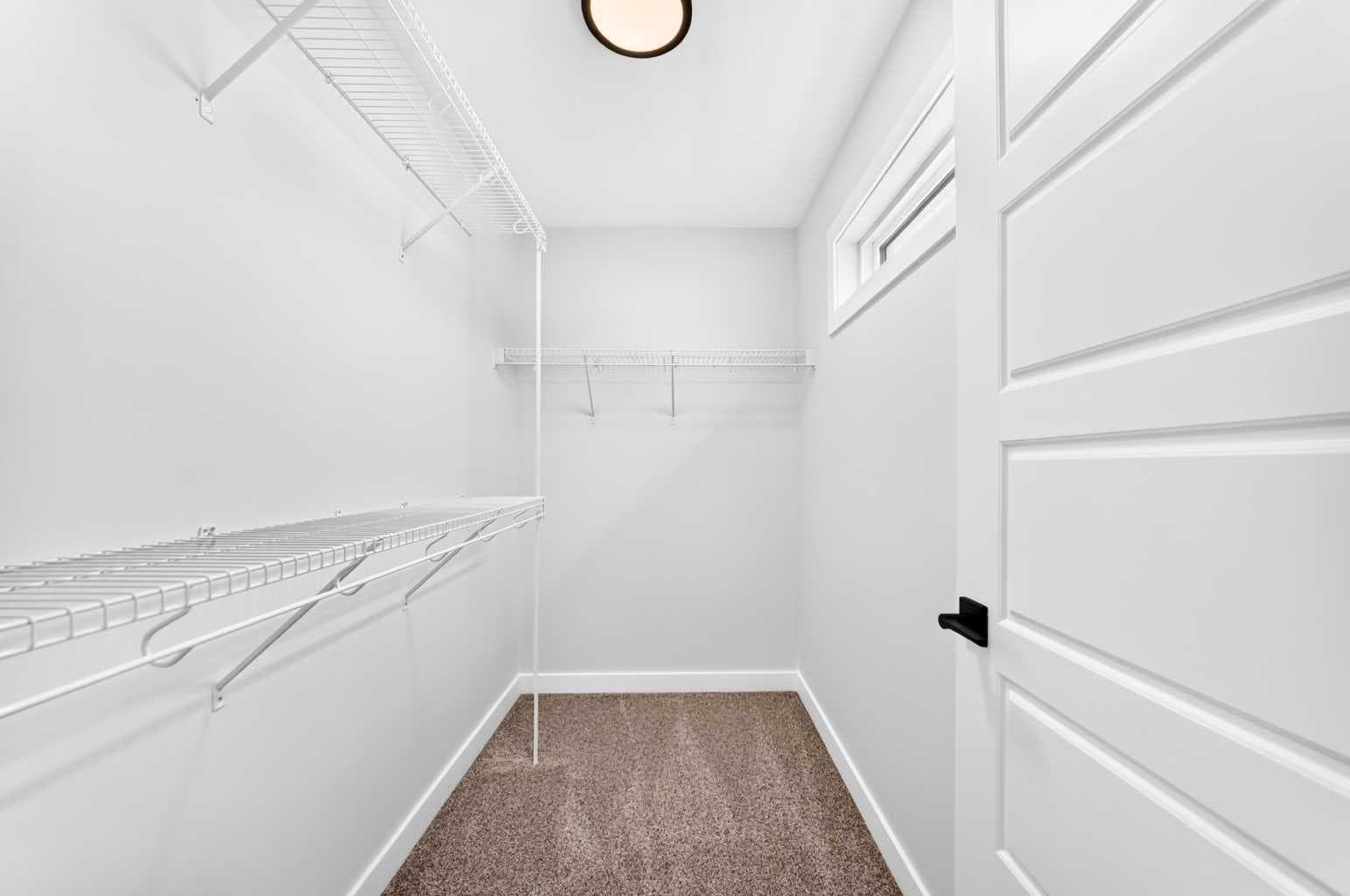 583 Buffaloberry Manor SE