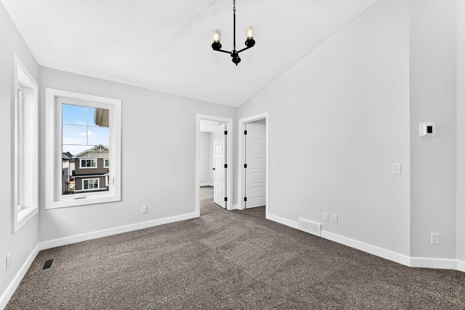 583 Buffaloberry Manor SE