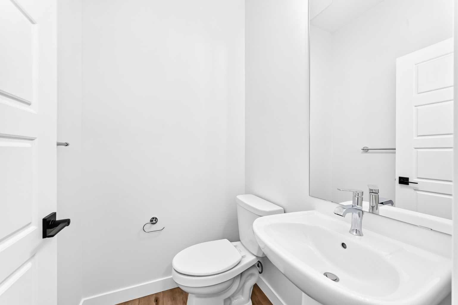 583 Buffaloberry Manor SE