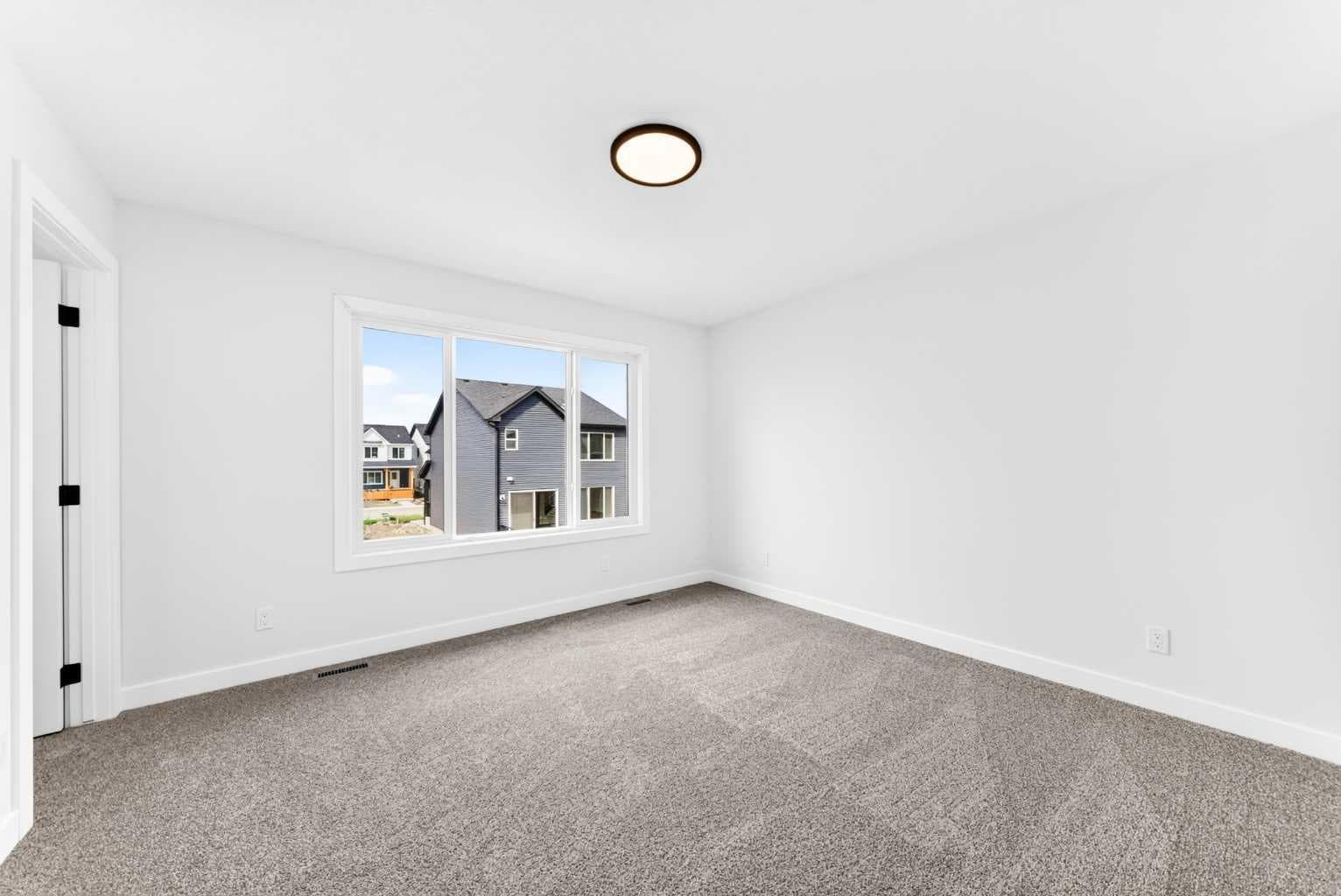 583 Buffaloberry Manor SE