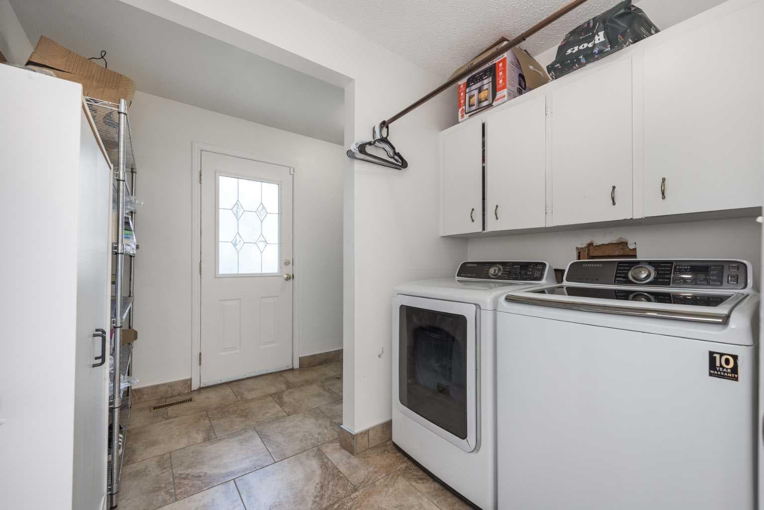 233239 Glenmore View Road 