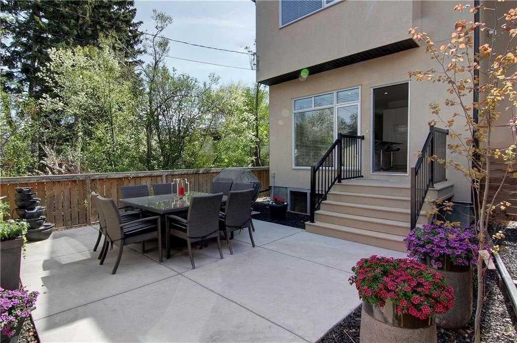 2728 Cochrane Road NW