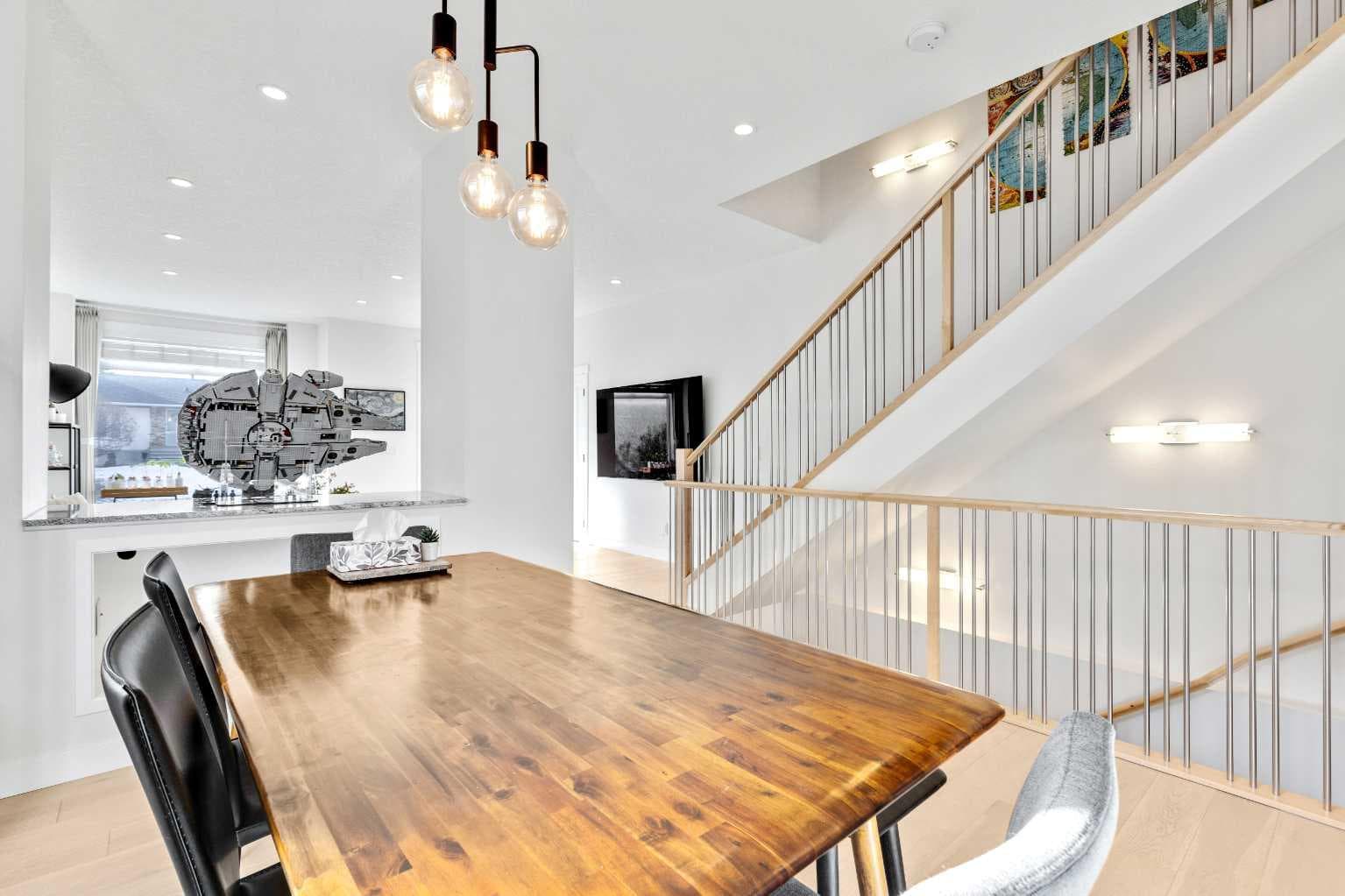2728 Cochrane Road NW