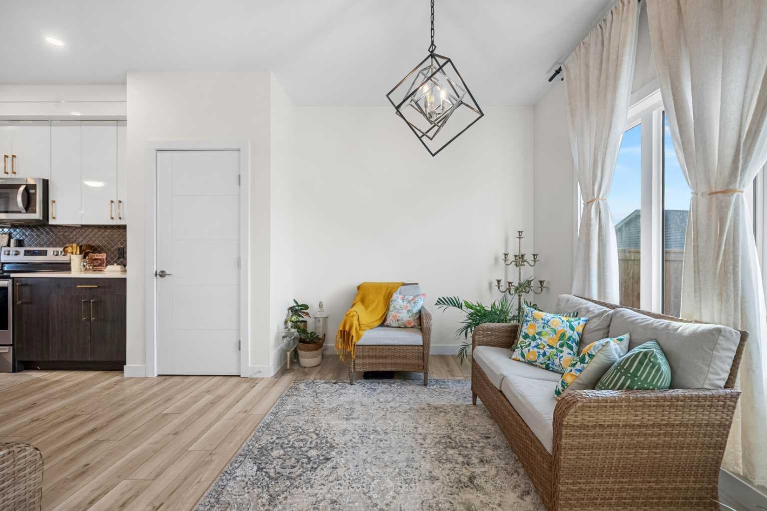 262 Midgrove Mews SW