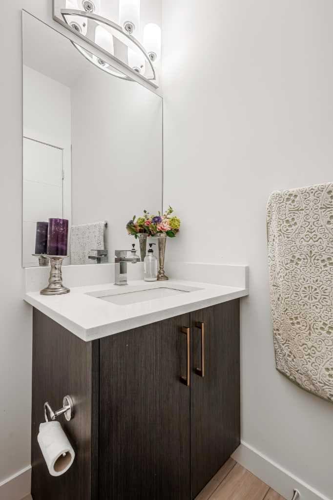 262 Midgrove Mews SW
