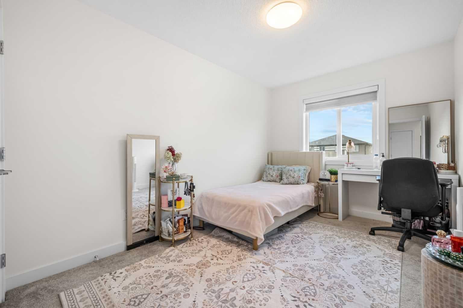 262 Midgrove Mews SW