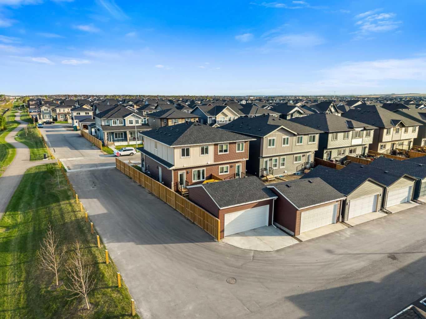 262 Midgrove Mews SW