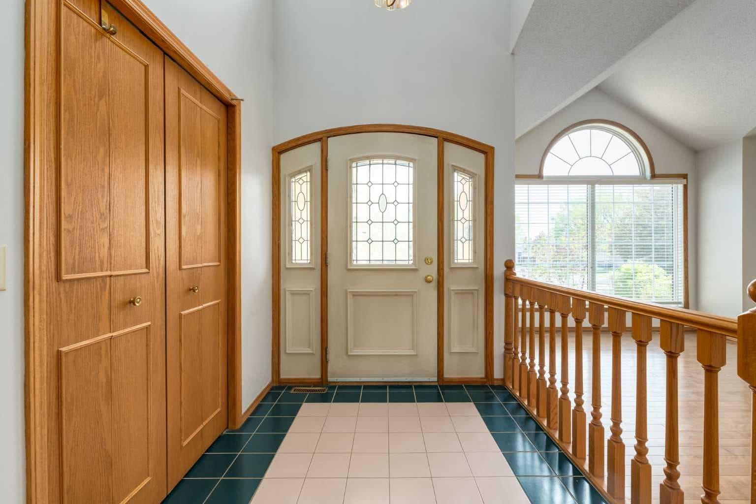 183 Edgevalley Circle NW