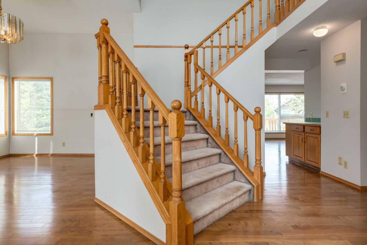 183 Edgevalley Circle NW