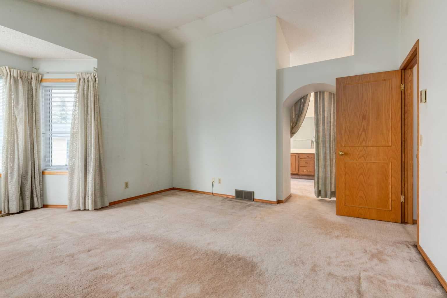 183 Edgevalley Circle NW