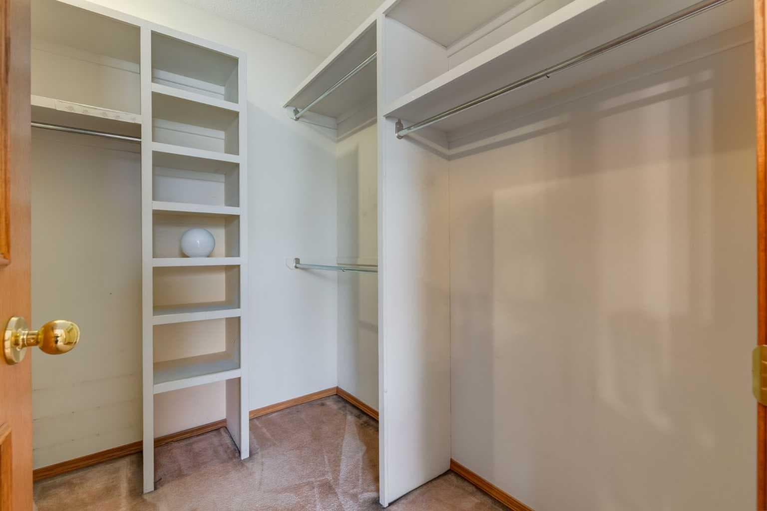 183 Edgevalley Circle NW