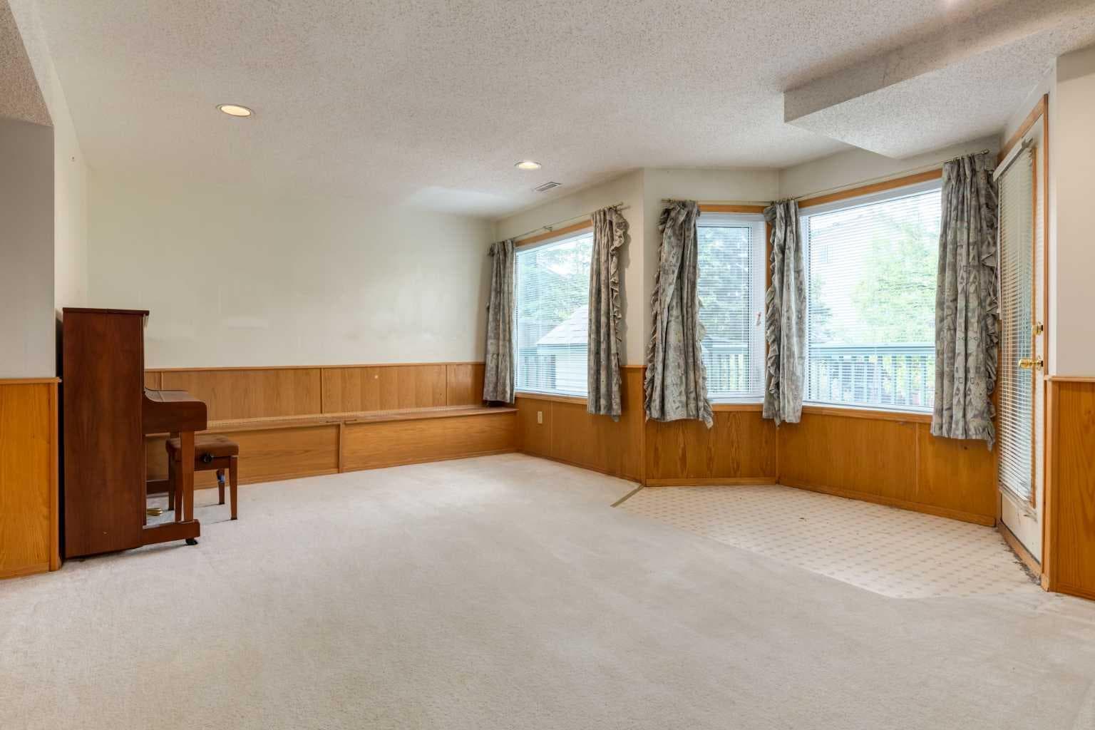 183 Edgevalley Circle NW