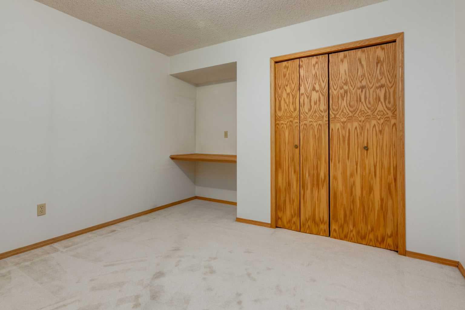 183 Edgevalley Circle NW