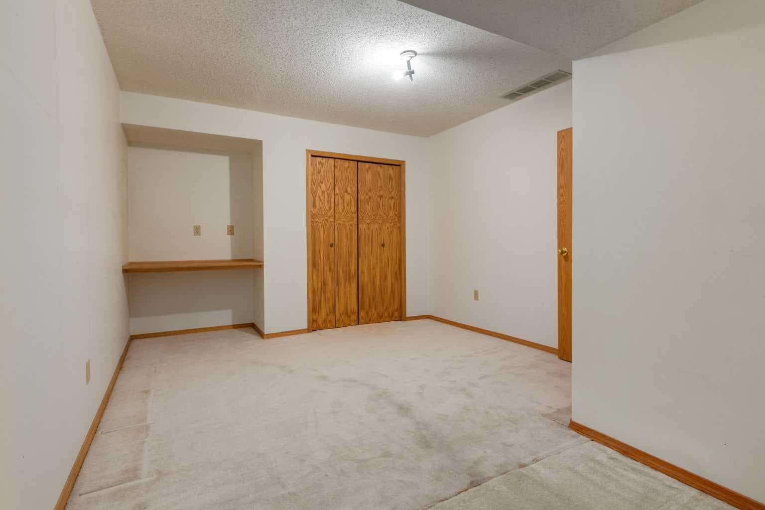 183 Edgevalley Circle NW
