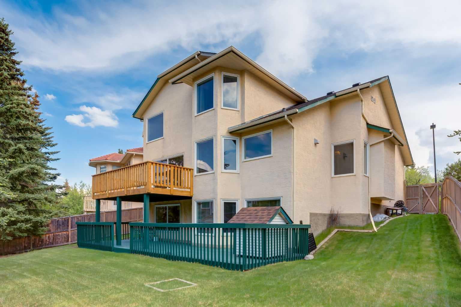 183 Edgevalley Circle NW
