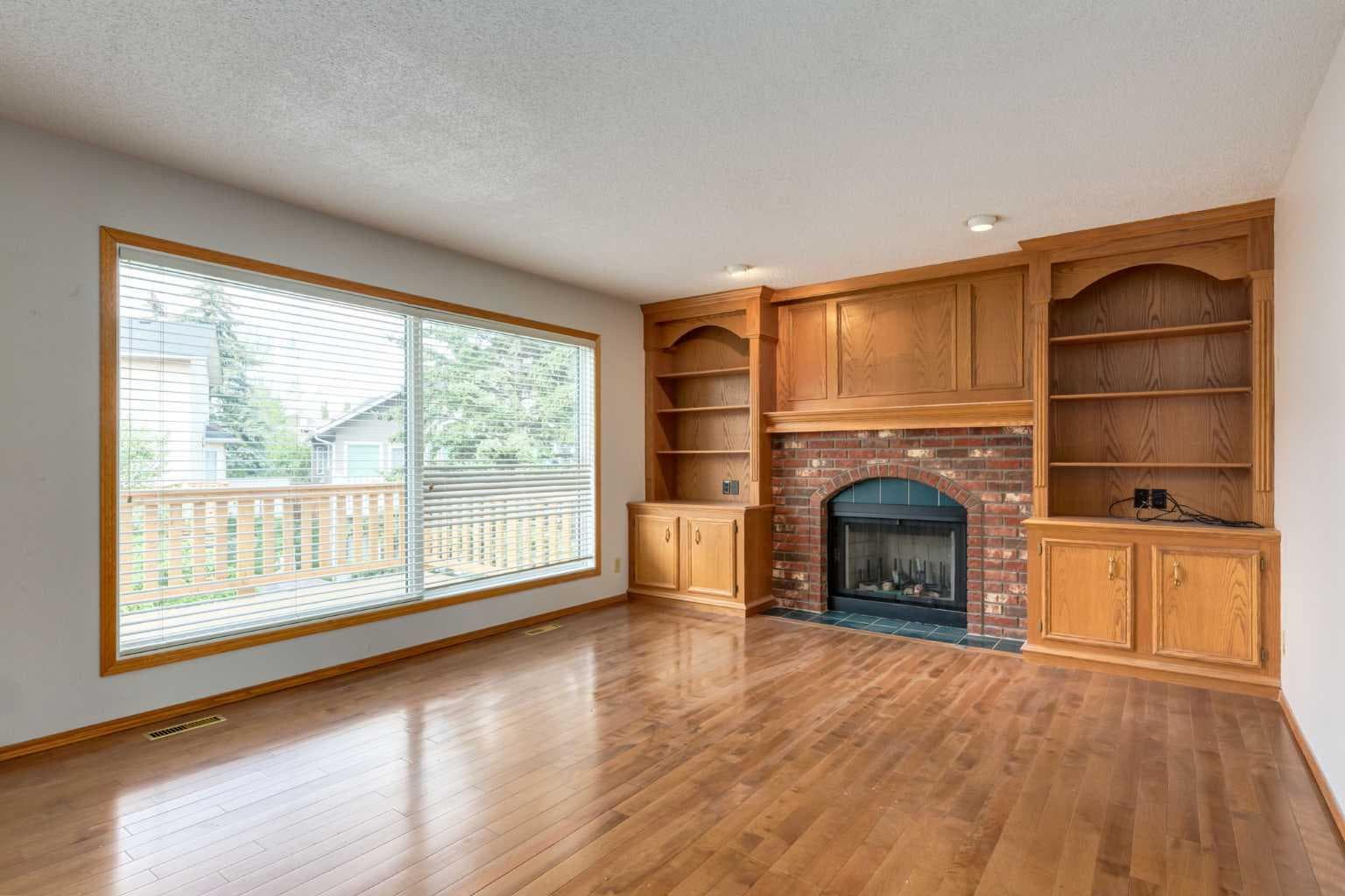 183 Edgevalley Circle NW