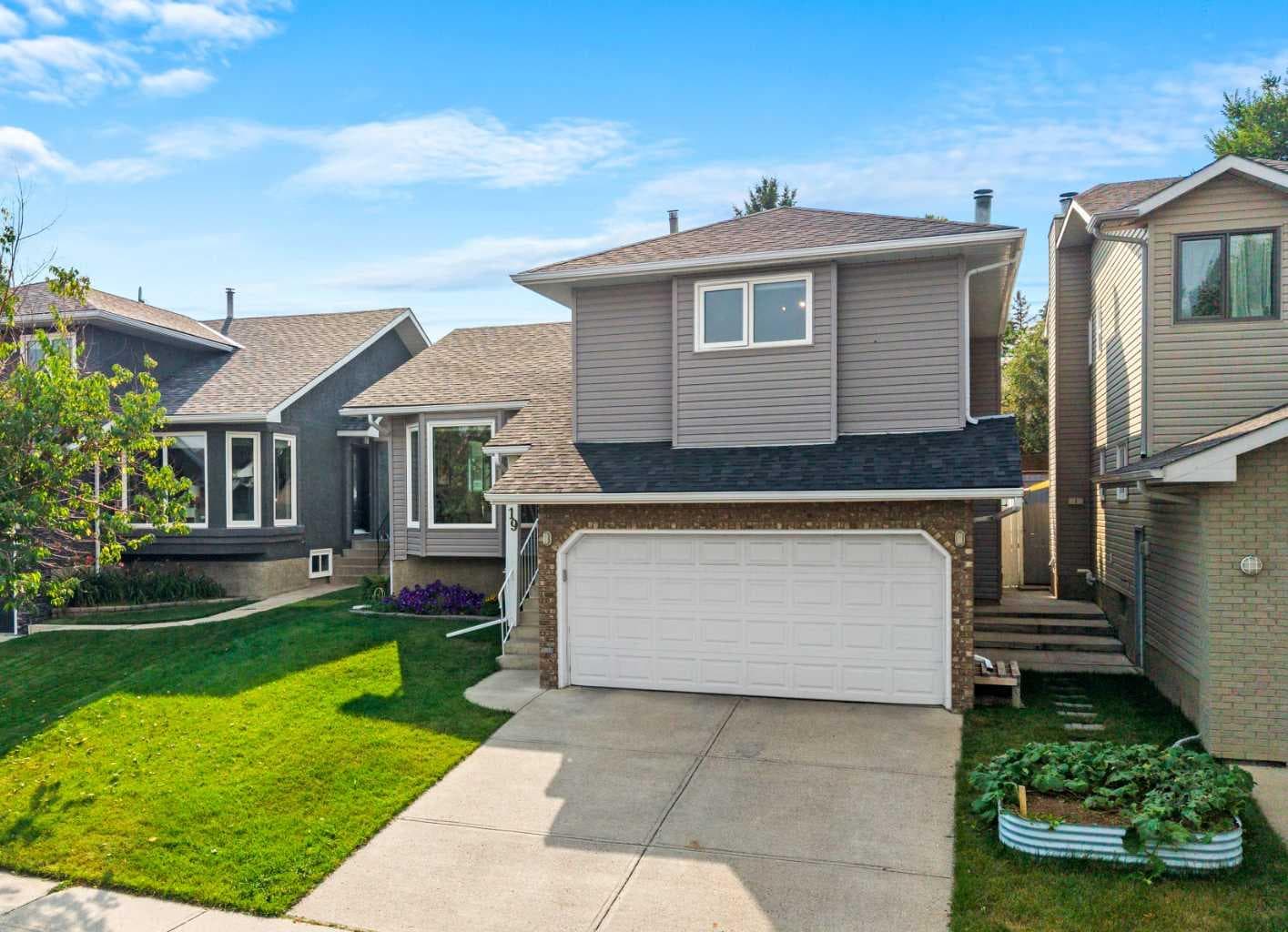 19 Macewan Meadow Crescent NW