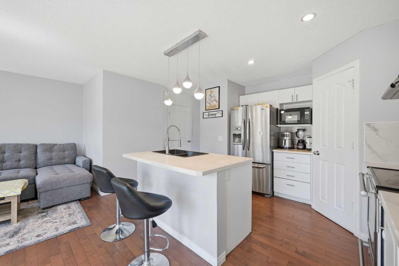 33 Saddlecrest Close NE