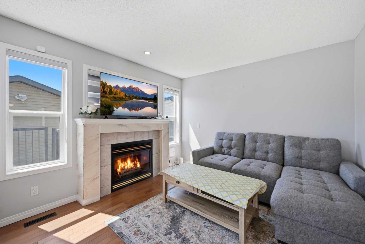 33 Saddlecrest Close NE