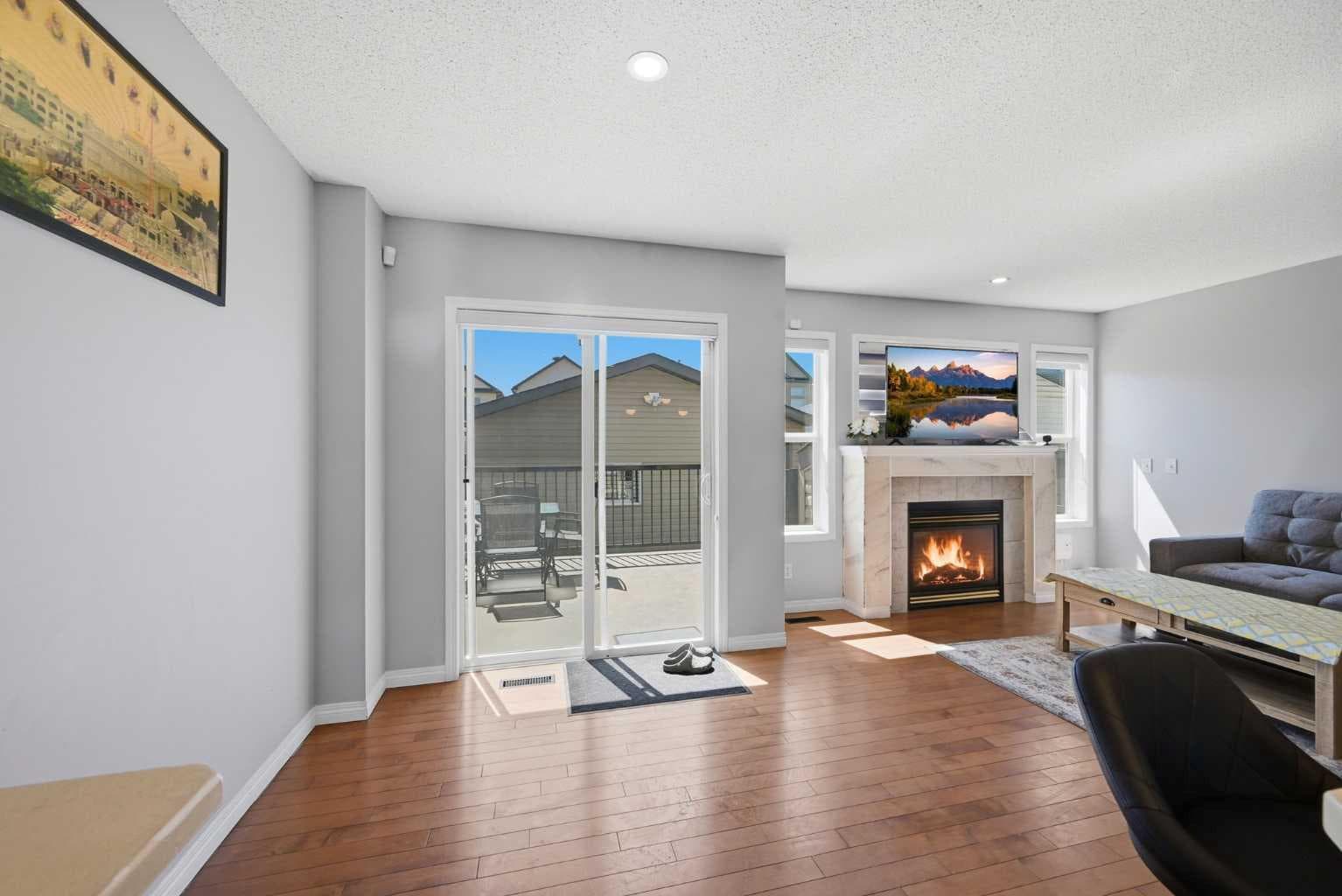 33 Saddlecrest Close NE