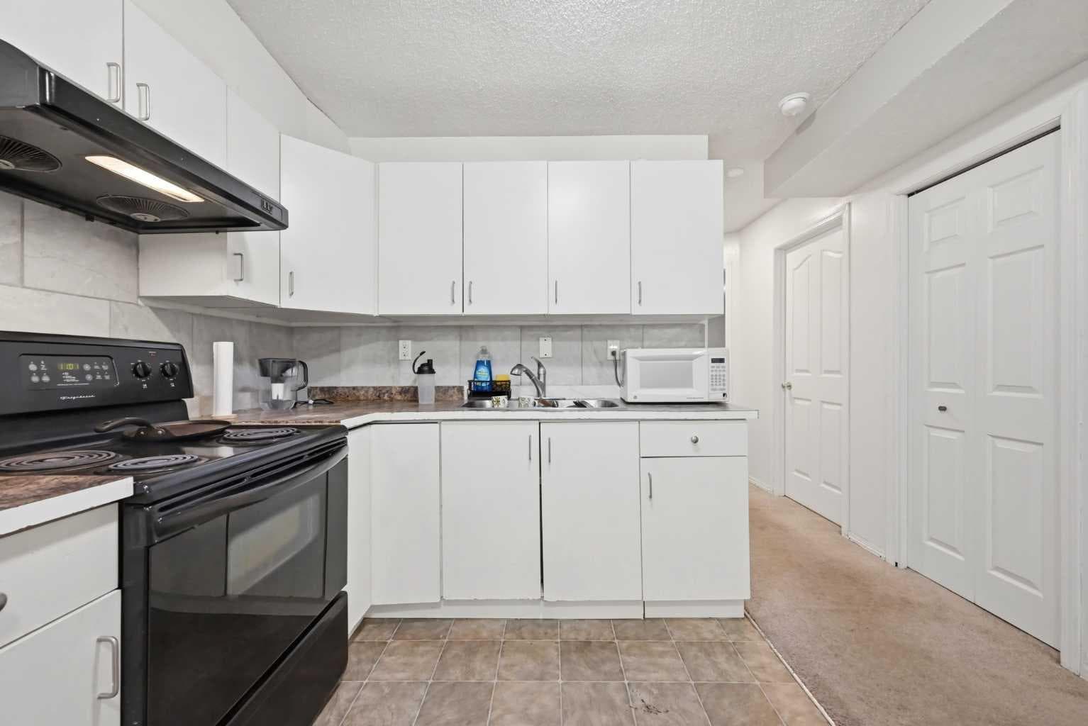 33 Saddlecrest Close NE