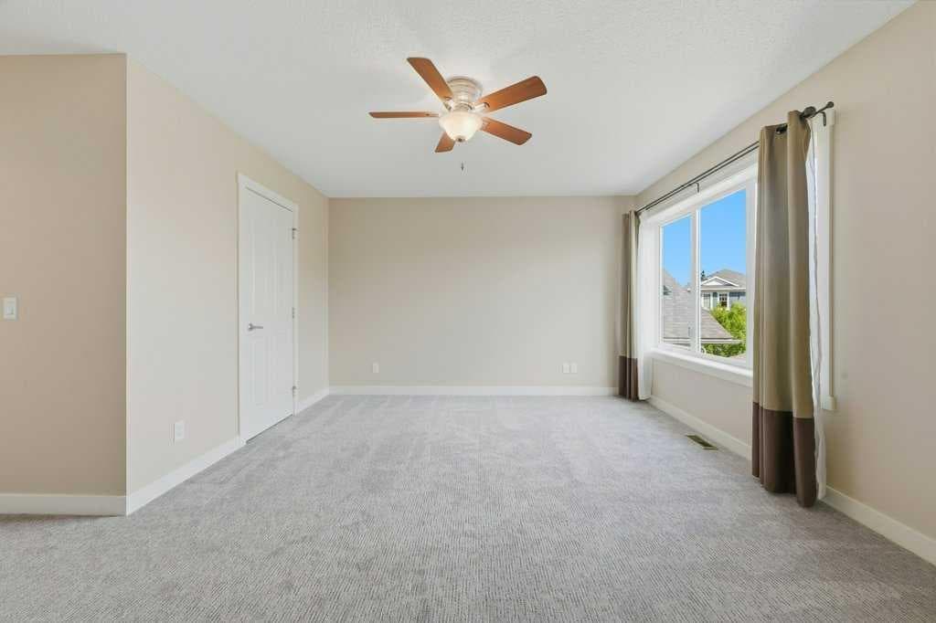 98 Elgin Meadows Circle SE
