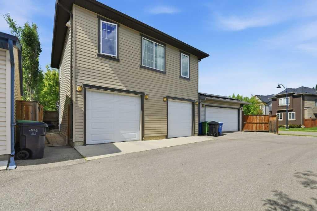 98 Elgin Meadows Circle SE
