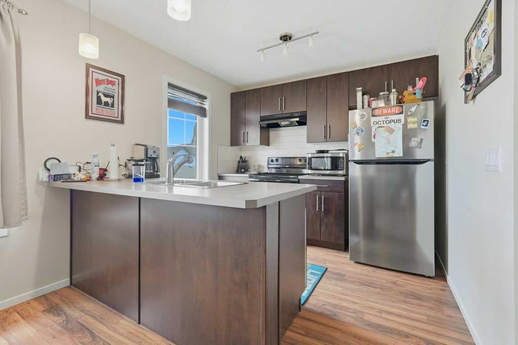 98 Elgin Meadows Circle SE