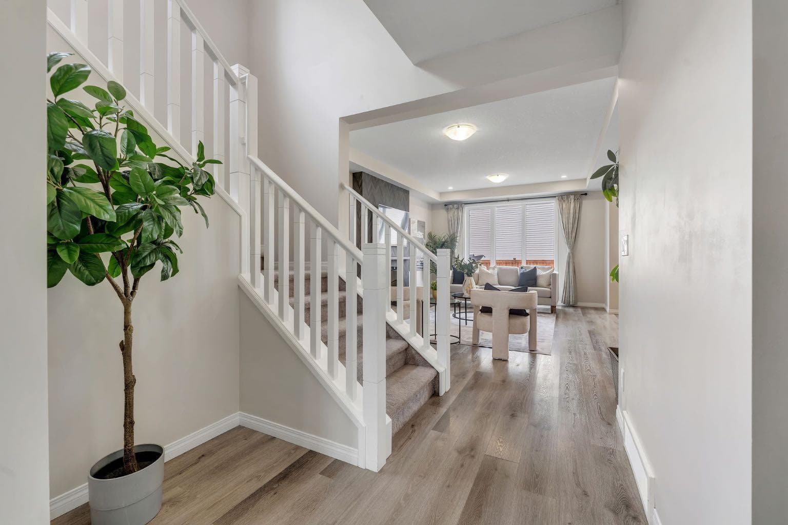 121 Osborne Common SW