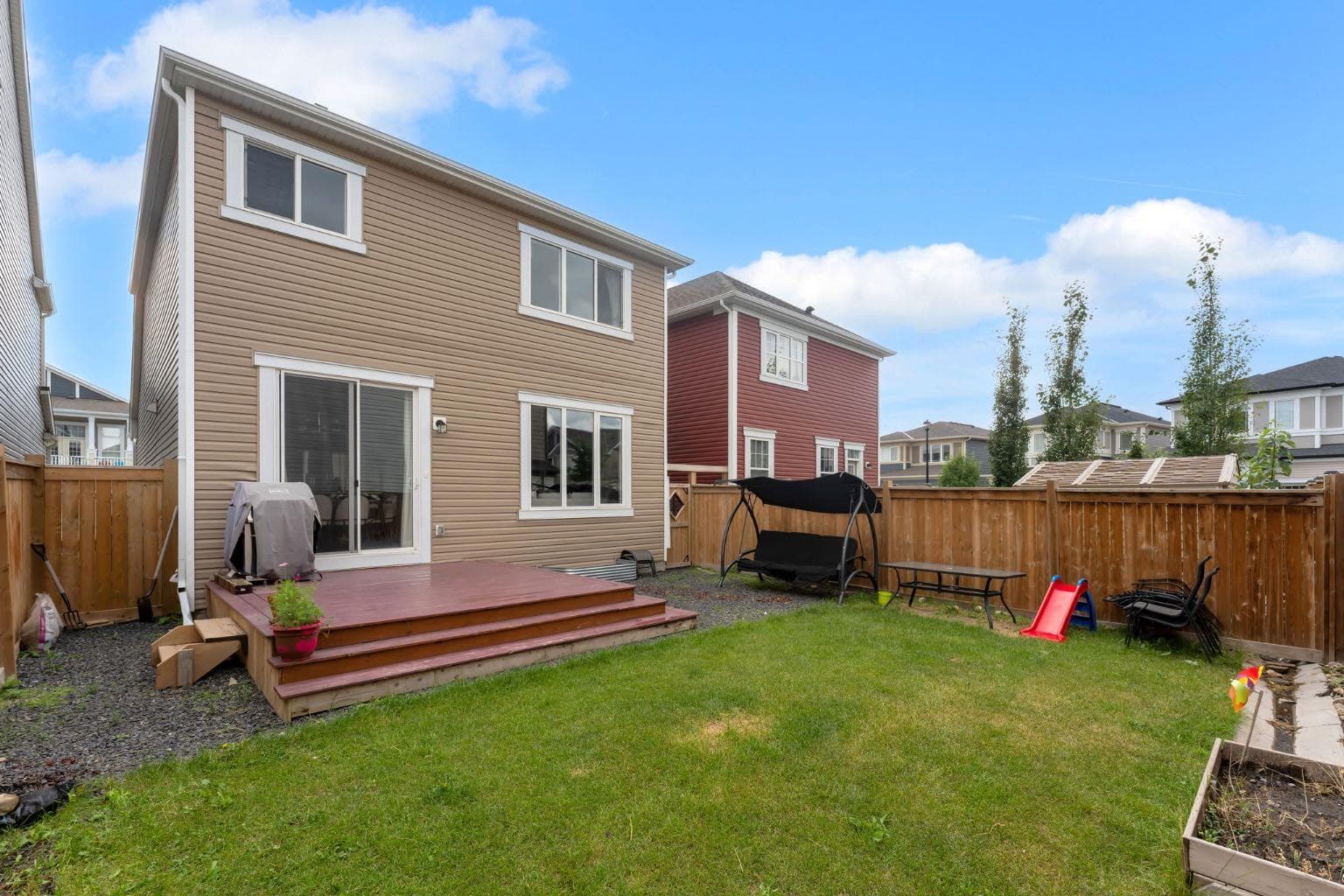 121 Osborne Common SW