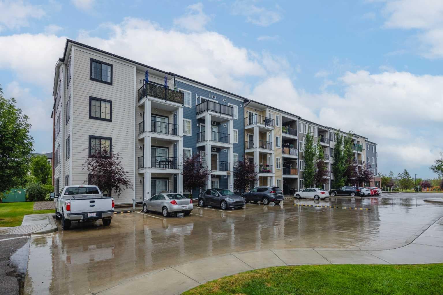 4309, 215 Legacy Boulevard SE