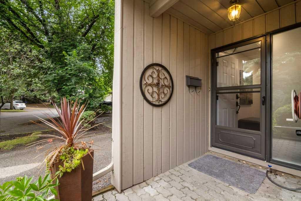 3909 Point Mckay Road NW