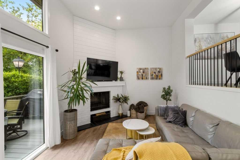 3909 Point Mckay Road NW