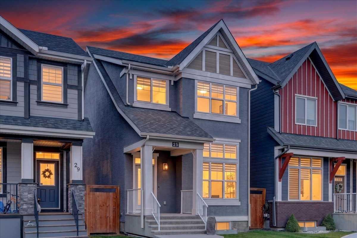 25 Masters Street SE
